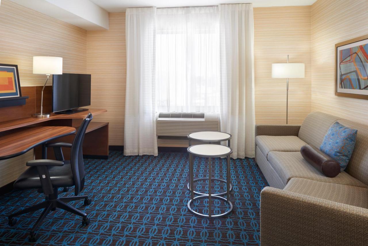 Fairfield Inn & Suites By Marriott Бари Екстериор снимка